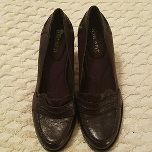 Nine West brown pumps